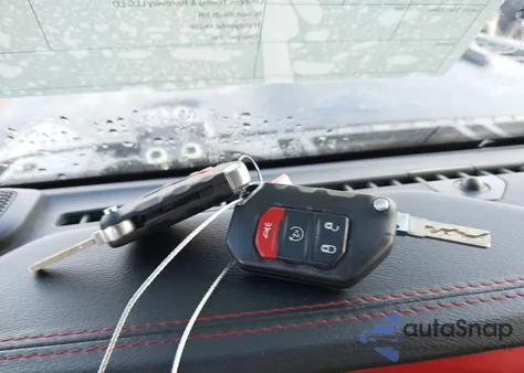 2018 Jeep Wrangler Unlimited Rubicon 4X4 from USA, damaged, VIN 1C4HJXFG3JW117390